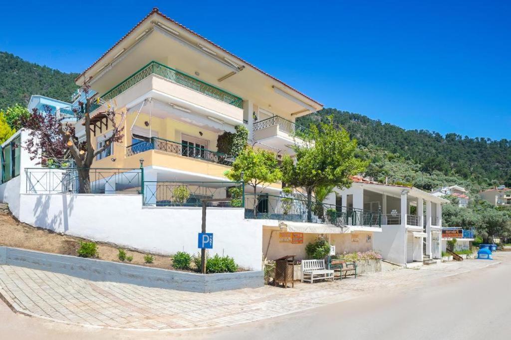 Вилла Golden Beach Maisonettes Хриси-Амудия Экстерьер фото